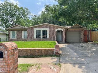 1314 E Lovers Ln, Arlington, TX