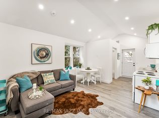 394B Queen St, Scugog, ON L9L 1J9