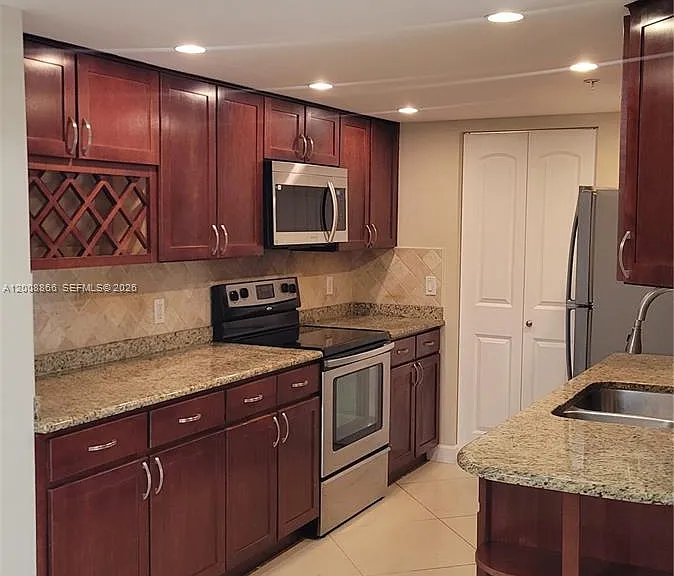 4197 N Haverhill Rd #213 — Photo 18