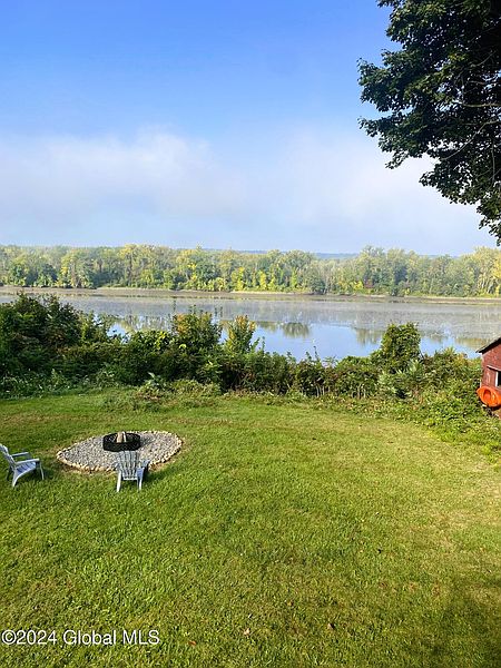 4th image of 567 River Road