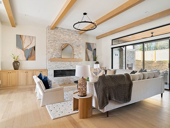 4th image of 8125 SW Westgate Way