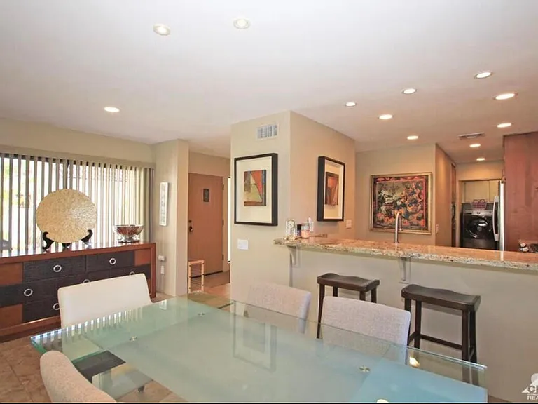 415 Forest Hills Dr — Photo 16