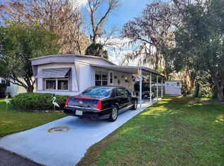 700 Hegstrom Rd, Leesburg, FL 34748