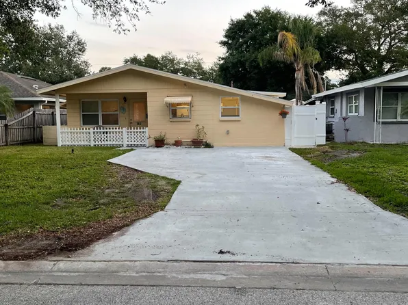 363 45th Ave N, Saint Petersburg, FL 33703
