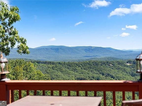 2nd image of 1015 Eagle Ridge Rd