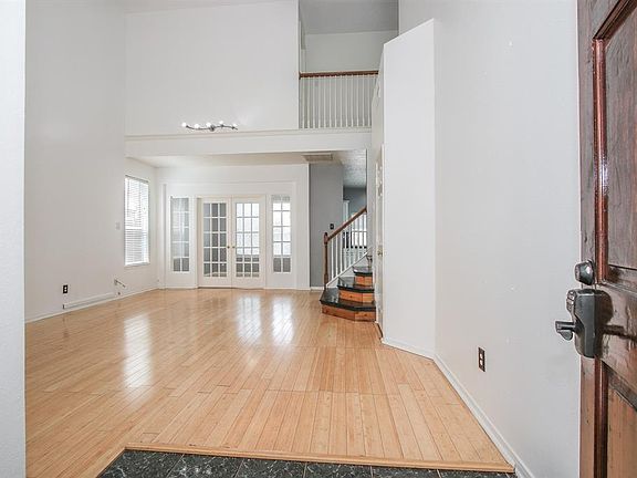 5th image of 10419 Thornhurn Ct