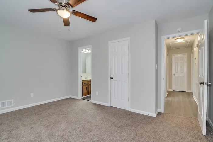 357 Forest Ct — Photo 10