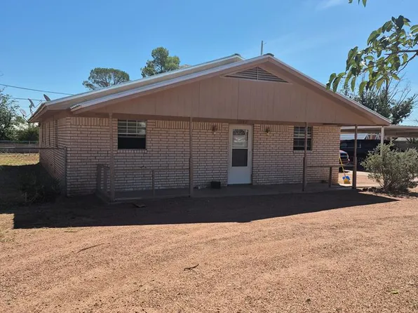1002 La Caverna St, Van Horn, TX 79855