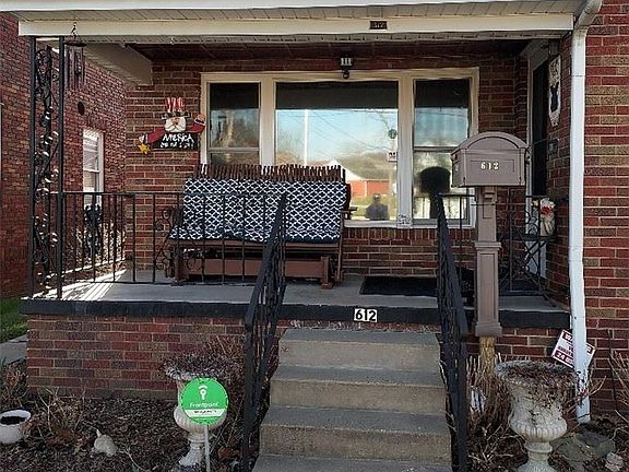 2nd image of 612 Hawthorne St