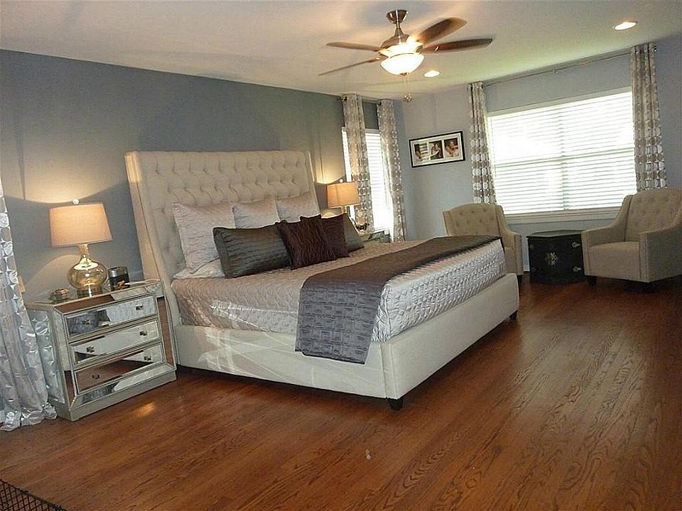 1st image of 9738 Pine Lake Dr