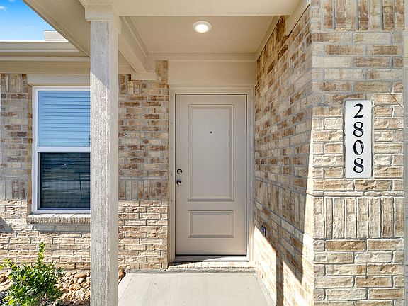 3rd image of 2808 Cedar Rock St