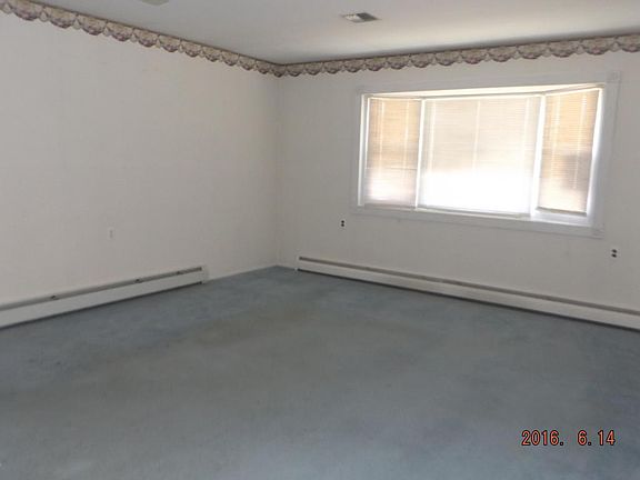 4th image of 18 Margarita St