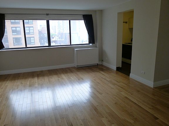 3rd image of 225 E 86th St APT 805