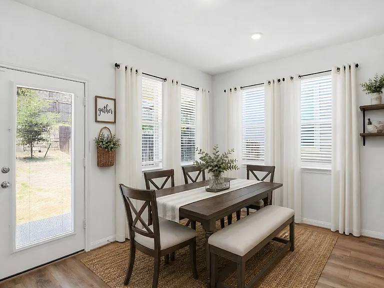 9206 McCoy Pass — Photo 5