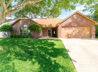 7109 Melissa Ct, North Richland Hills, TX 76182