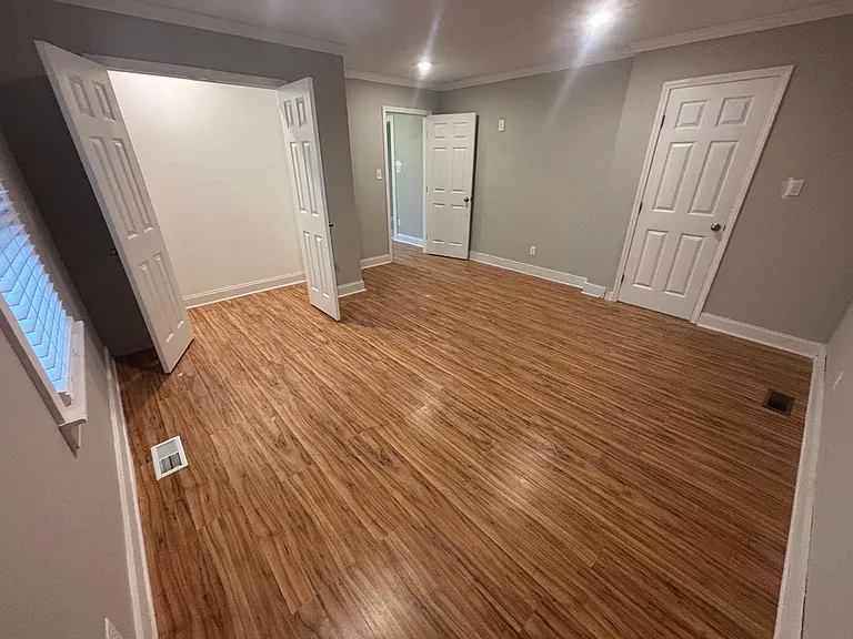 308 Earp St — Photo 9