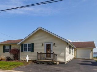 50 Cranberry Rd, Rochester, NY 14612