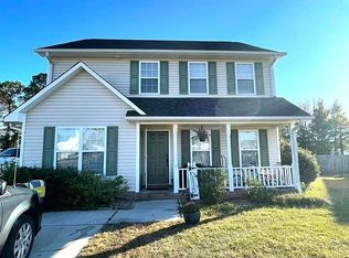 115 Hunt Dr, Hubert, NC 28539