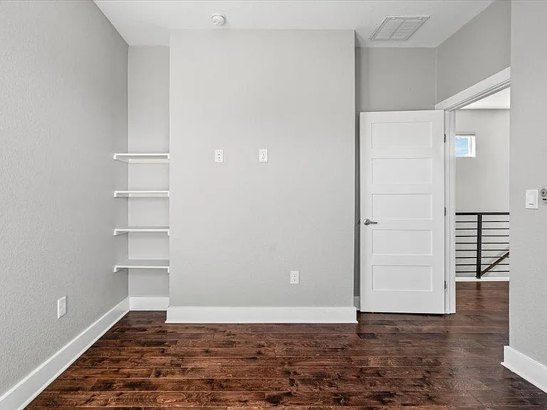706 Short Kemp St #2 — Photo 19