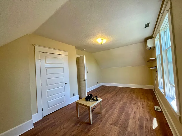 121 NE Mason St — Photo 17