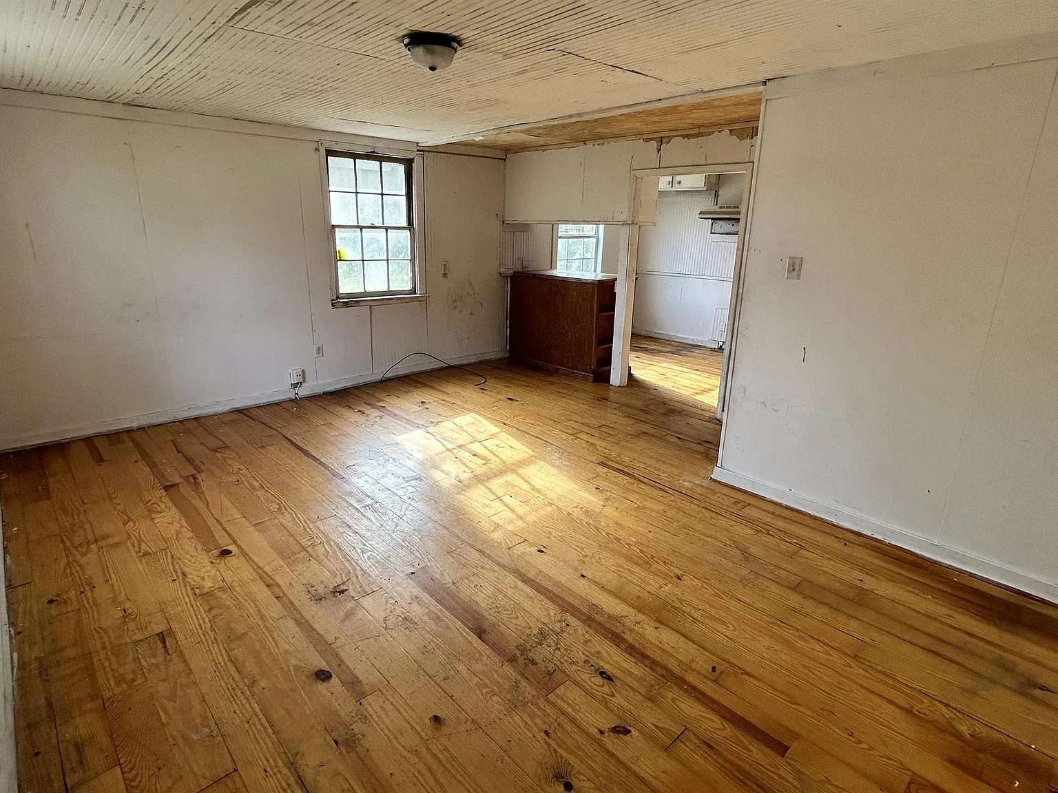 5741 Henagen Avenue - 1 — Photo 2