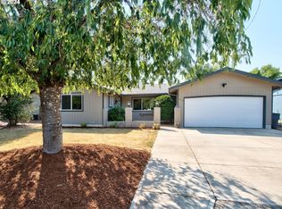 336 NE Elm St, Sheridan, OR