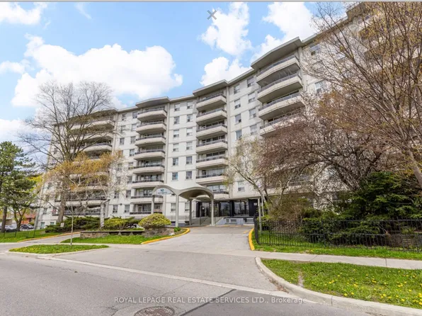 80 Grandravine Dr #914, Toronto, ON M3J 1B2