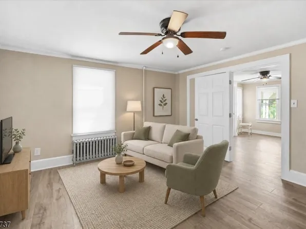 5 Vannatta Pl #2, Belvidere, NJ 07823