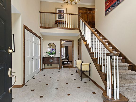 2nd image of 2701 Crystal Way