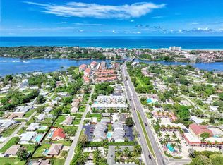 1752 Stickney Point Rd #102, Sarasota, FL 34231
