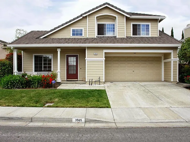 3565 Cade Dr — Photo 1