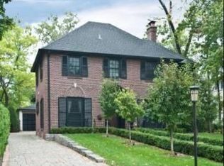 252 Franklin Rd, Glencoe, IL 60022