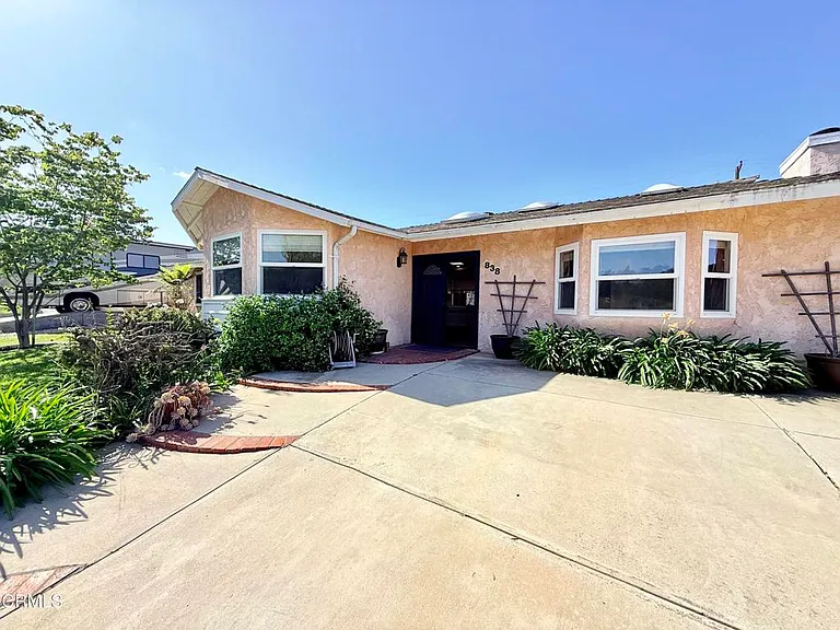 838 Calle Margarita — Photo 26