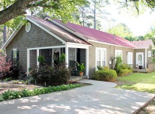 208 Thelma St, Louisville, MS 39339