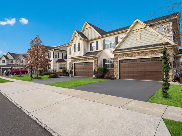 329 Newbury Ct, North Wales, PA 19454