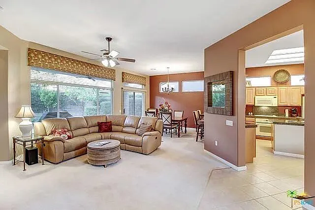 3 bed, 1909 sqft, $5,300 — Photo 2