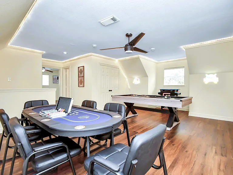 9606 Beverlyhill St — Photo 35