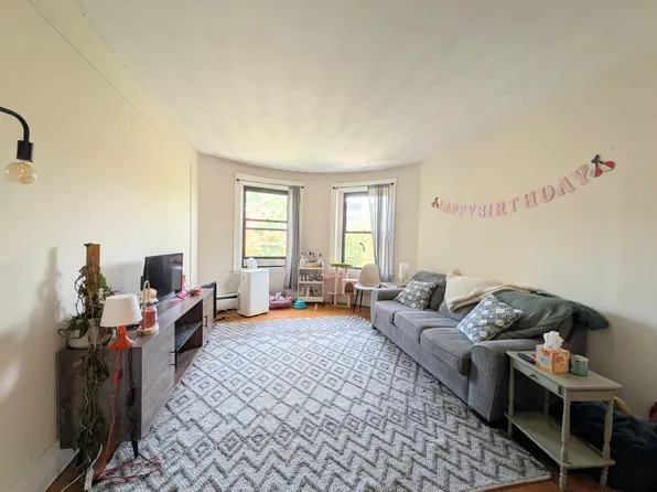30 Claflin Rd, Brookline, MA