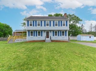 31 Falcon Dr, Attleboro, MA 02703