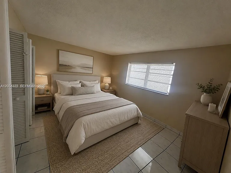 1832 Madison St #102 — Photo 2