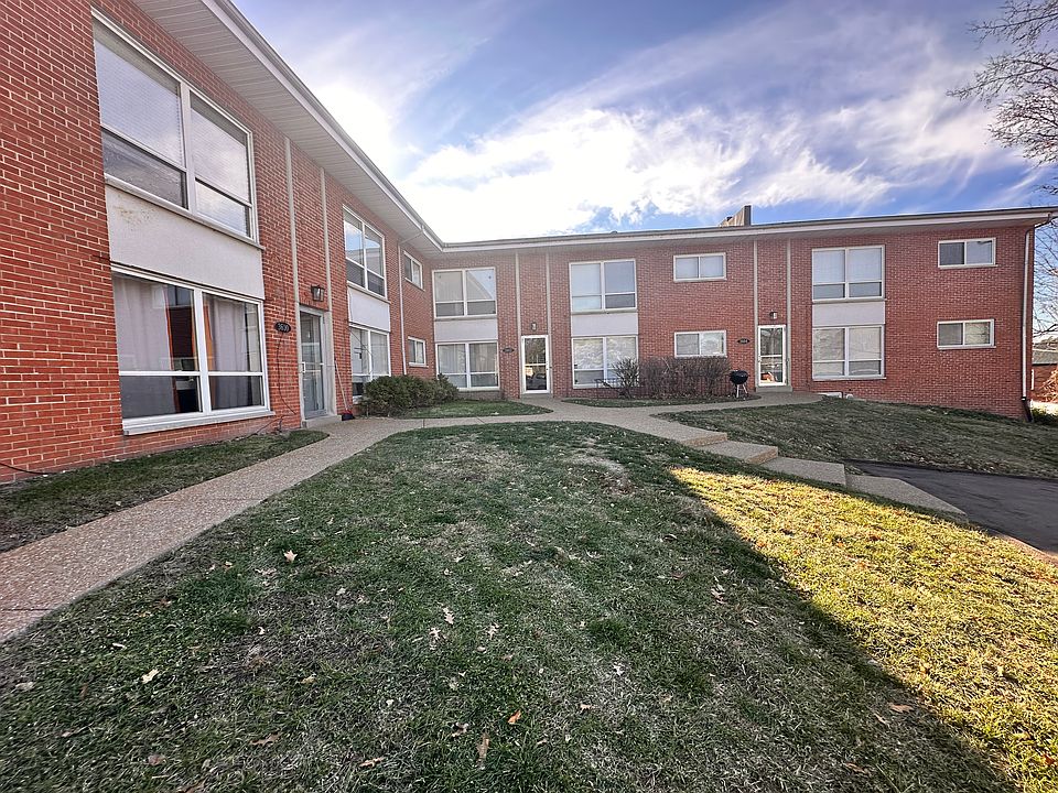 1st image of 3600 Park Crest Dr #J
