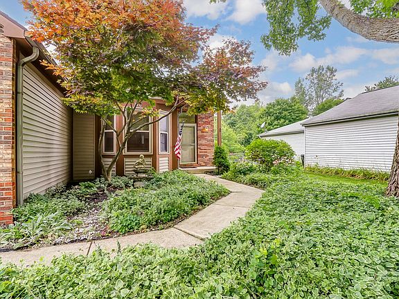 2nd image of 370 Coldwell Ct