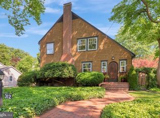 312 W Maple Ave, Morrisville, PA 19067