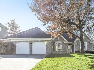 14909 Rhodes Cir, Lenexa, KS 66215