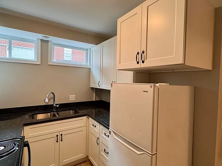 337B Maple Ln — Photo 3