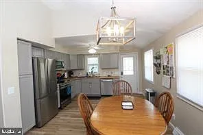 22 Carole Rd — Photo 8