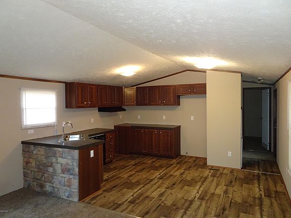 4th image of 20 Silk Oak Dr