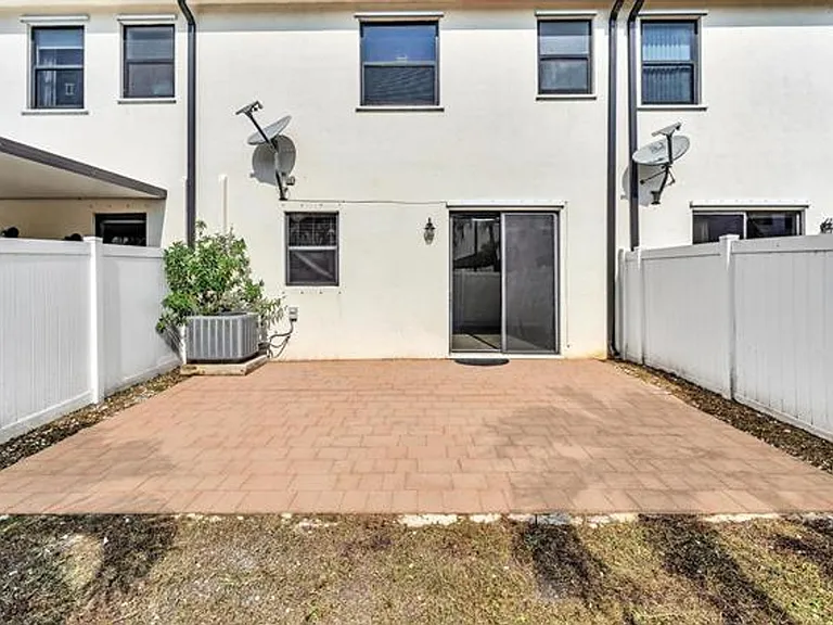 3320 W 90th St #Townhouse 3320 — Photo 23