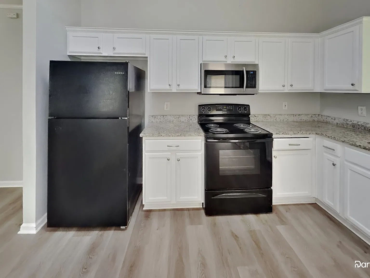 3 bed, 2.0 bath, 1200 sqft, $1,825 — Photo 3