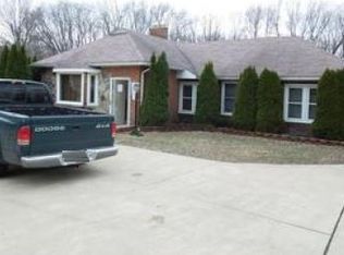 19955 Sunset St, Livonia, MI 48152